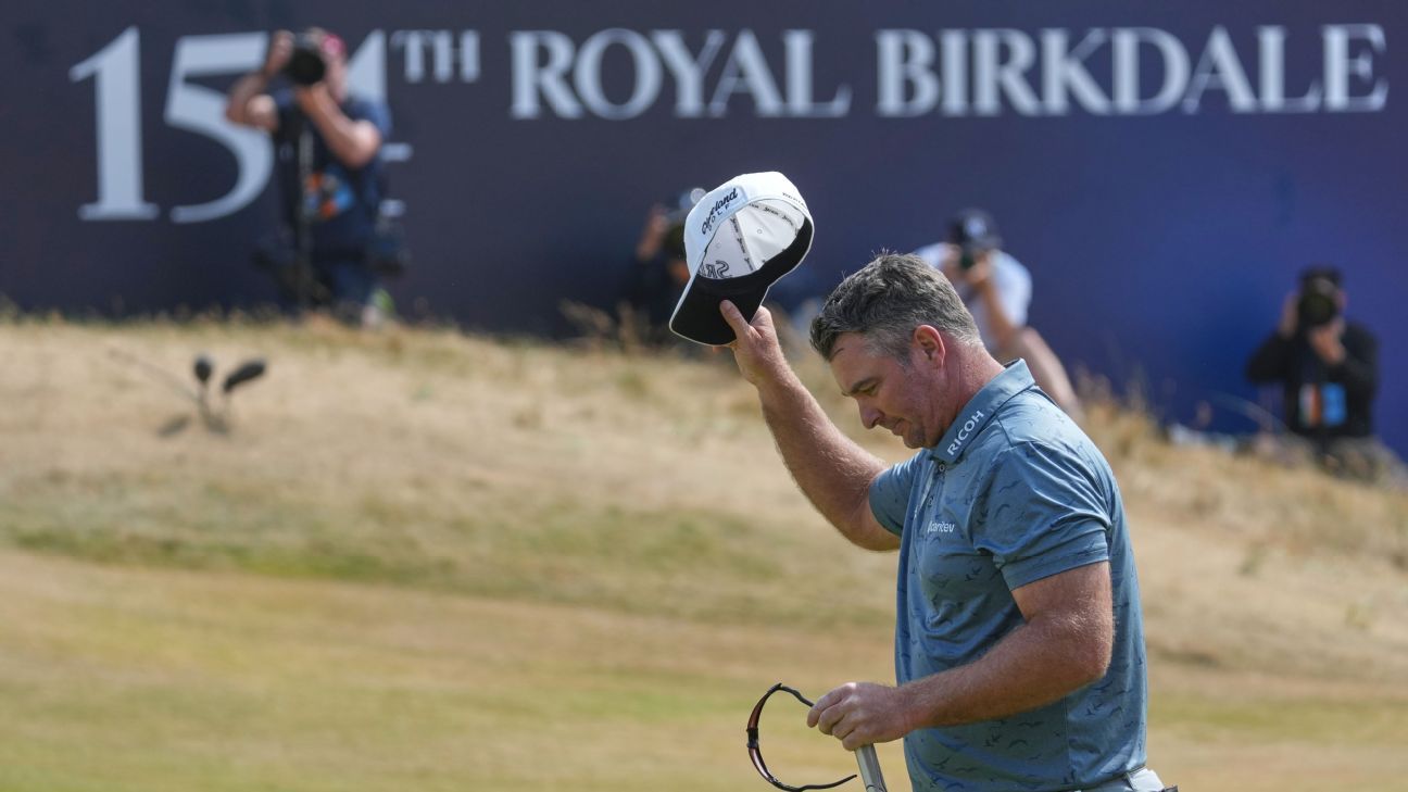 Fox's record-tying 62 the Open's third this week
