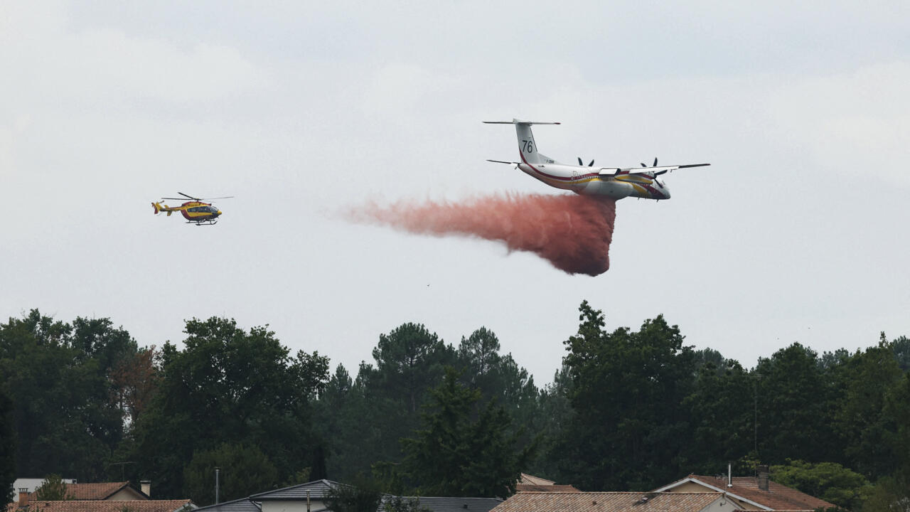 France and Spain continue to battle fires as new heatwave looms