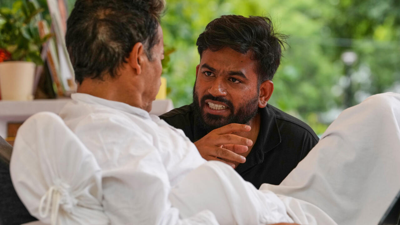 Indian police shift Cockroach Party activist on hunger strike to hospital against his wish