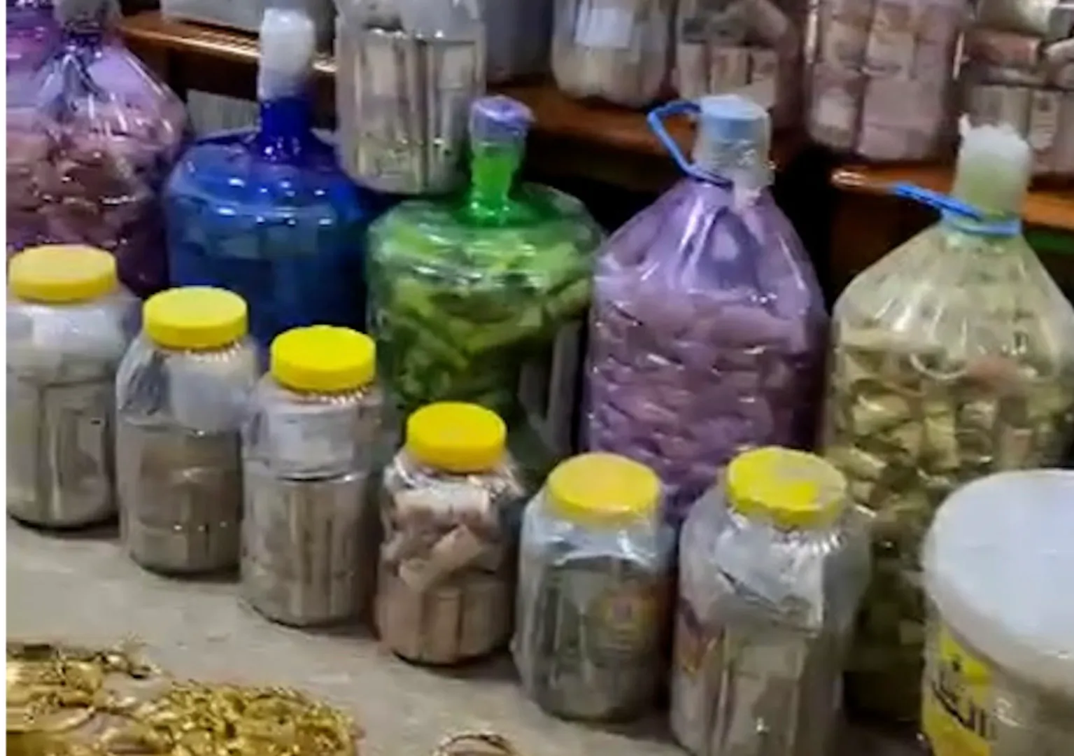 Iraq says $19M found in hideouts linked to ex-oil minister