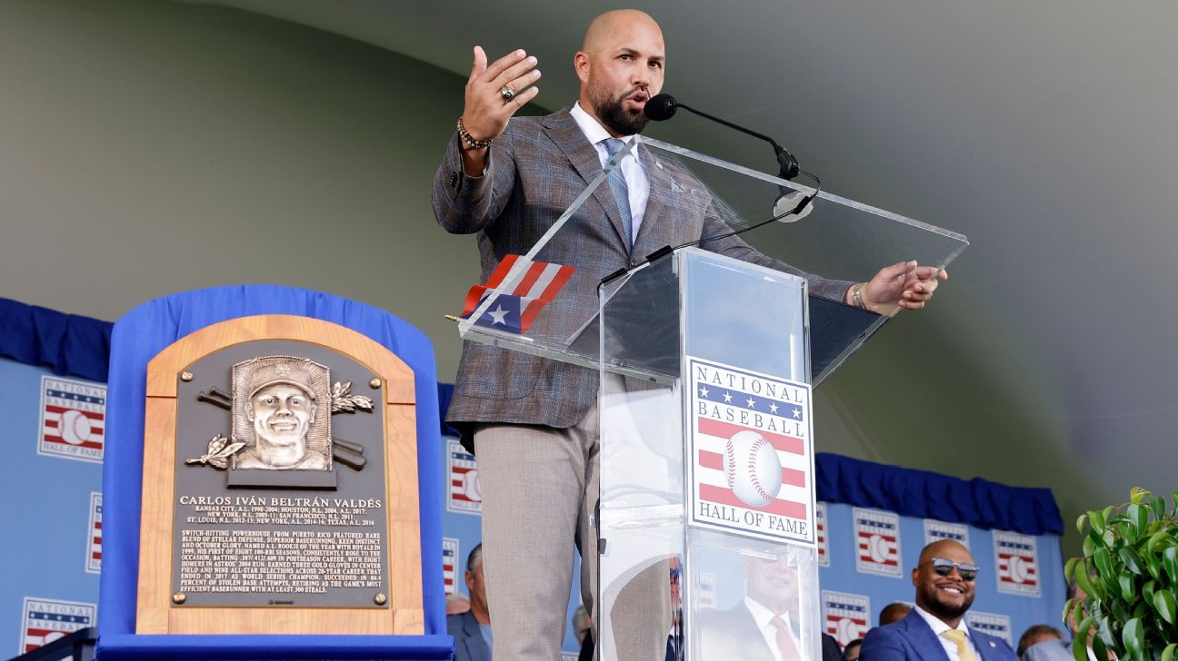 Jones, Beltran, Kent enshrined in baseball's Hall