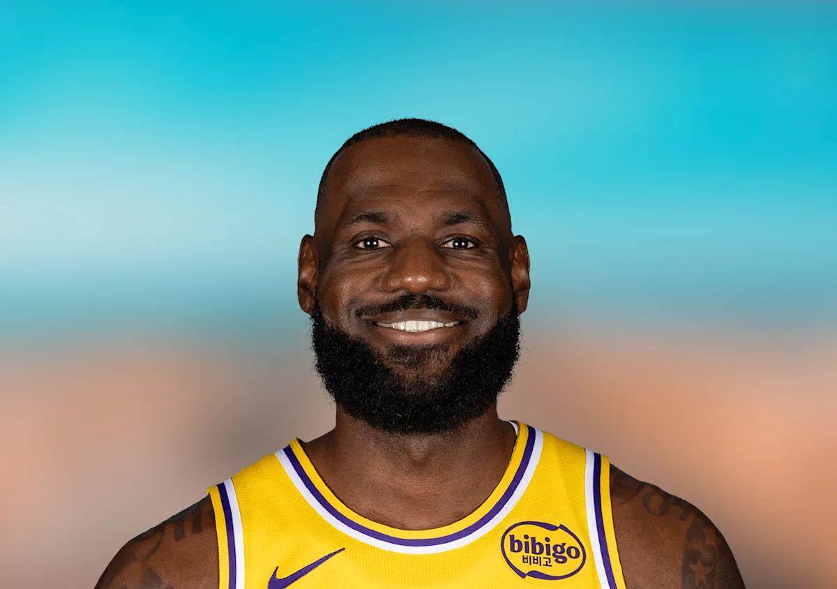 LeBron James avoids announcing where he'll play next season to kick off live podcast appearance