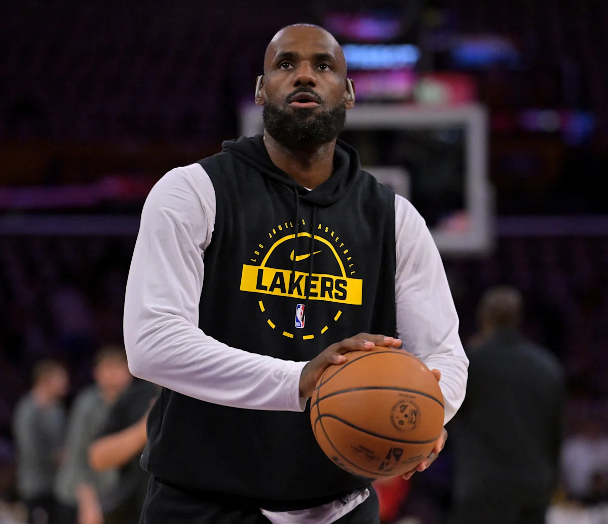 LeBron James free agency rumors. LeBron James odds for next team