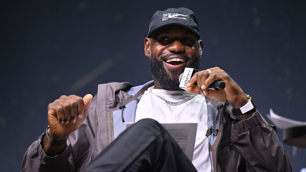 LeBron says he's not ready to reveal next team