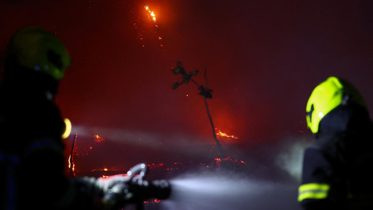 Live: France evacuates 55,000 more as Bordeaux fires worsen