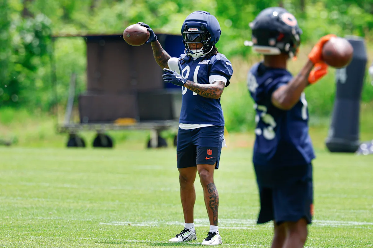 LOOK: Bears' top rookies, quarterbacks report for training camp