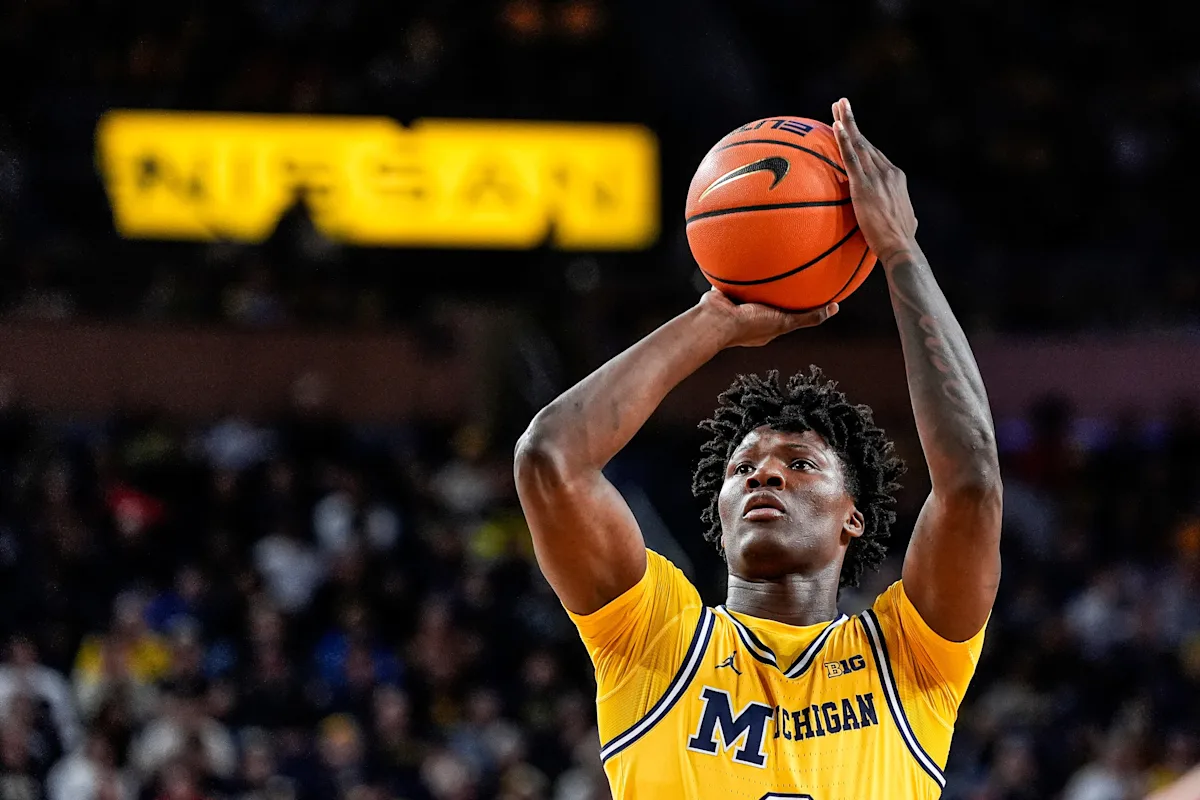 Michigan's L.J. Cason to transfer back home to Miami basketball
