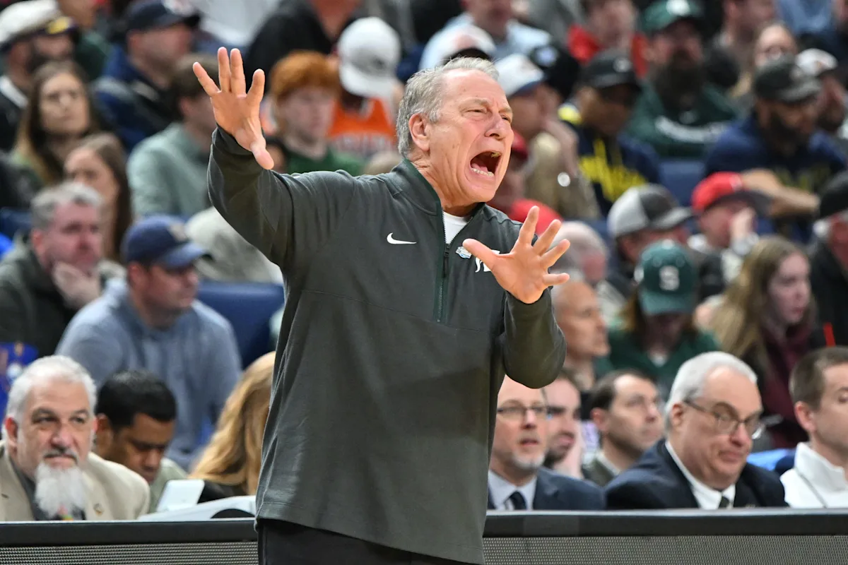 Michigan State basketball offers elite 2027 small forward prospect