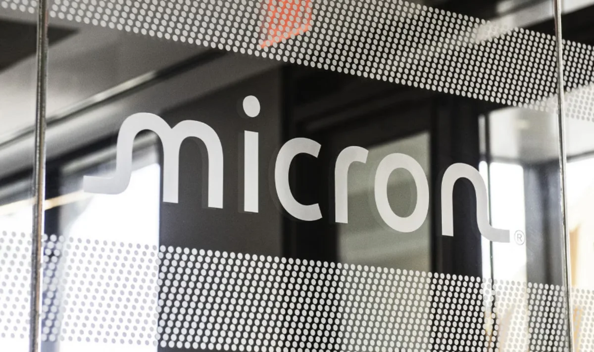 Micron’s AI Repricing Is Real — But the Market Still Isn’t Sure It Can Last