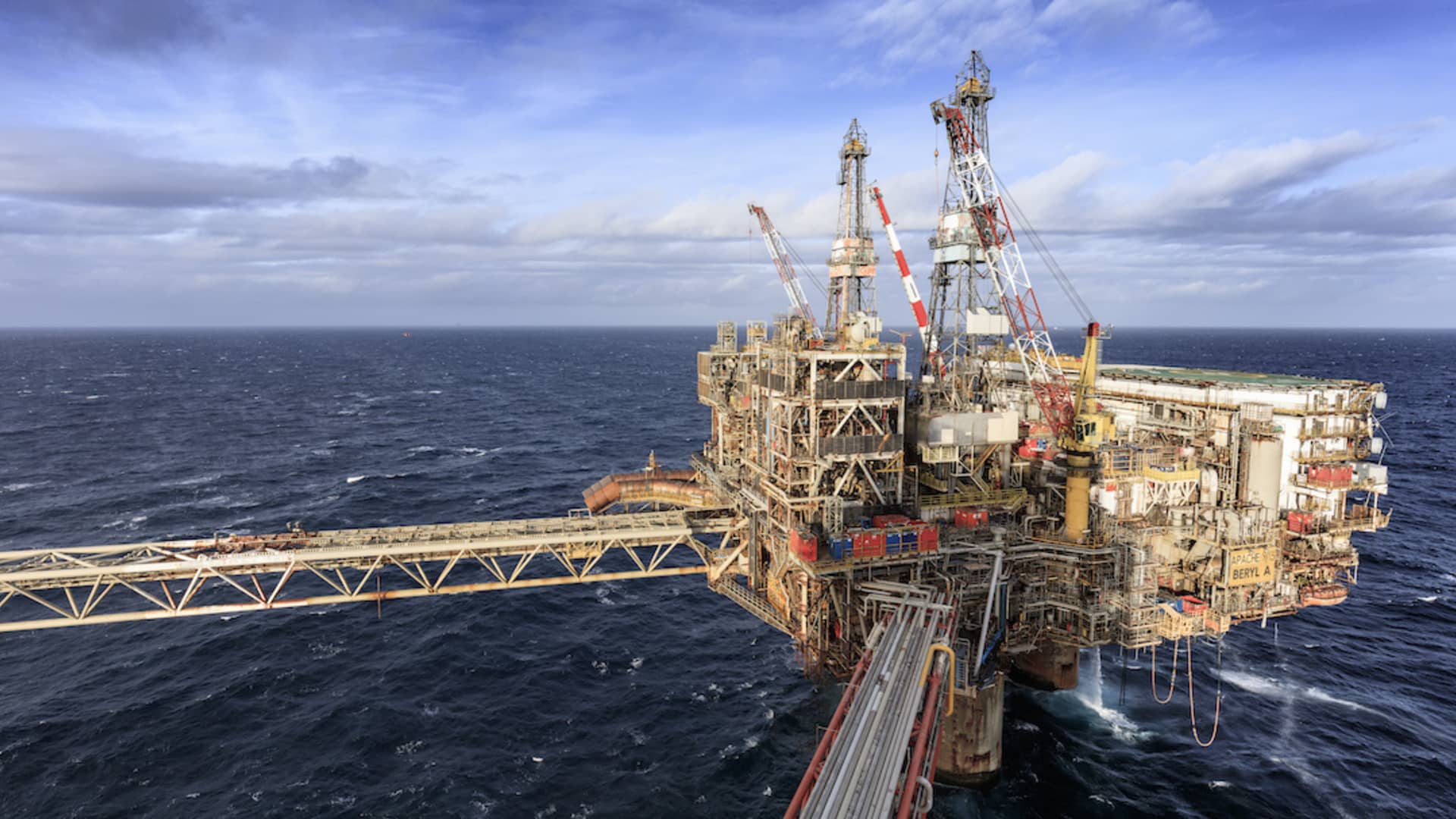 Oil jumps 3% as U.S.-Iran ceasefire fractures; Trump's Hormuz toll plans reignite supply fears