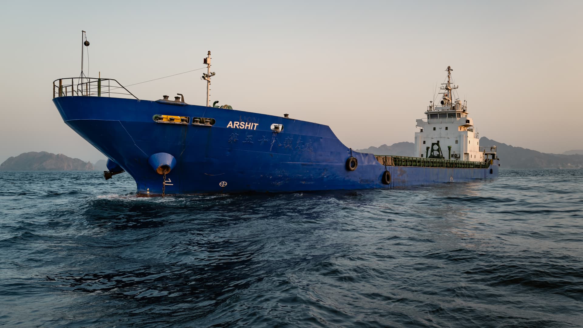 Oil prices jump 4% as Rubio says Iran 'not serious' about peace talks