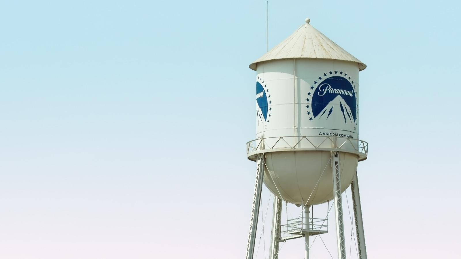 Paramount agrees to delay Warner Bros. merger into 2027