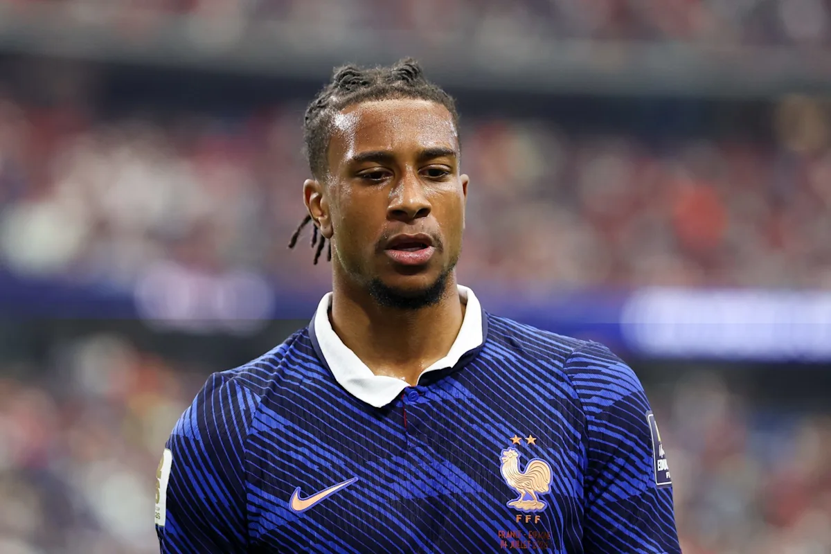 Real Madrid target informs international teammates he wants to leave but will not force exit