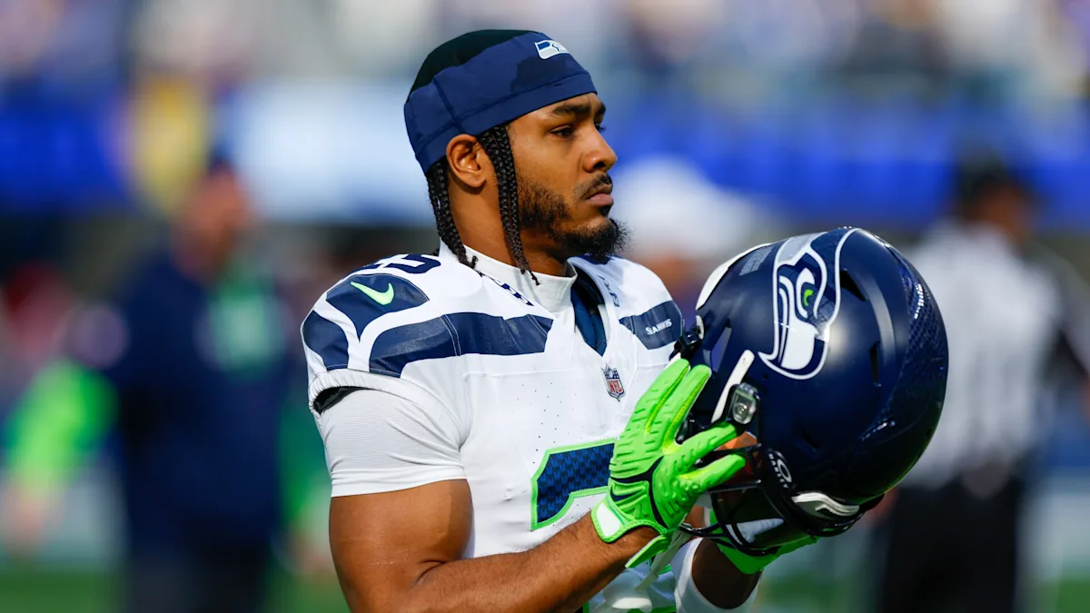 Report: Seahawks to cut RB Kenny McIntosh