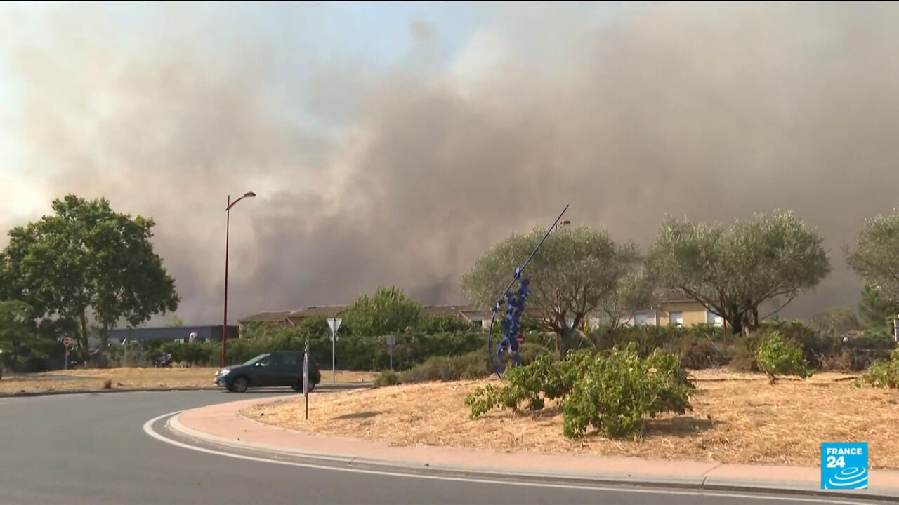 Residents evacuated as the south of France burns