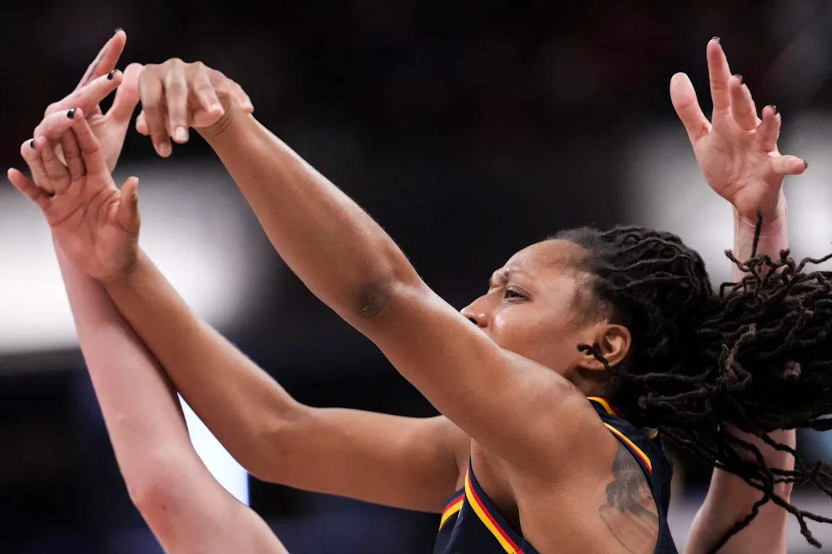 See all the records Kelsey Mitchell and the Indiana Fever set vs New York Liberty
