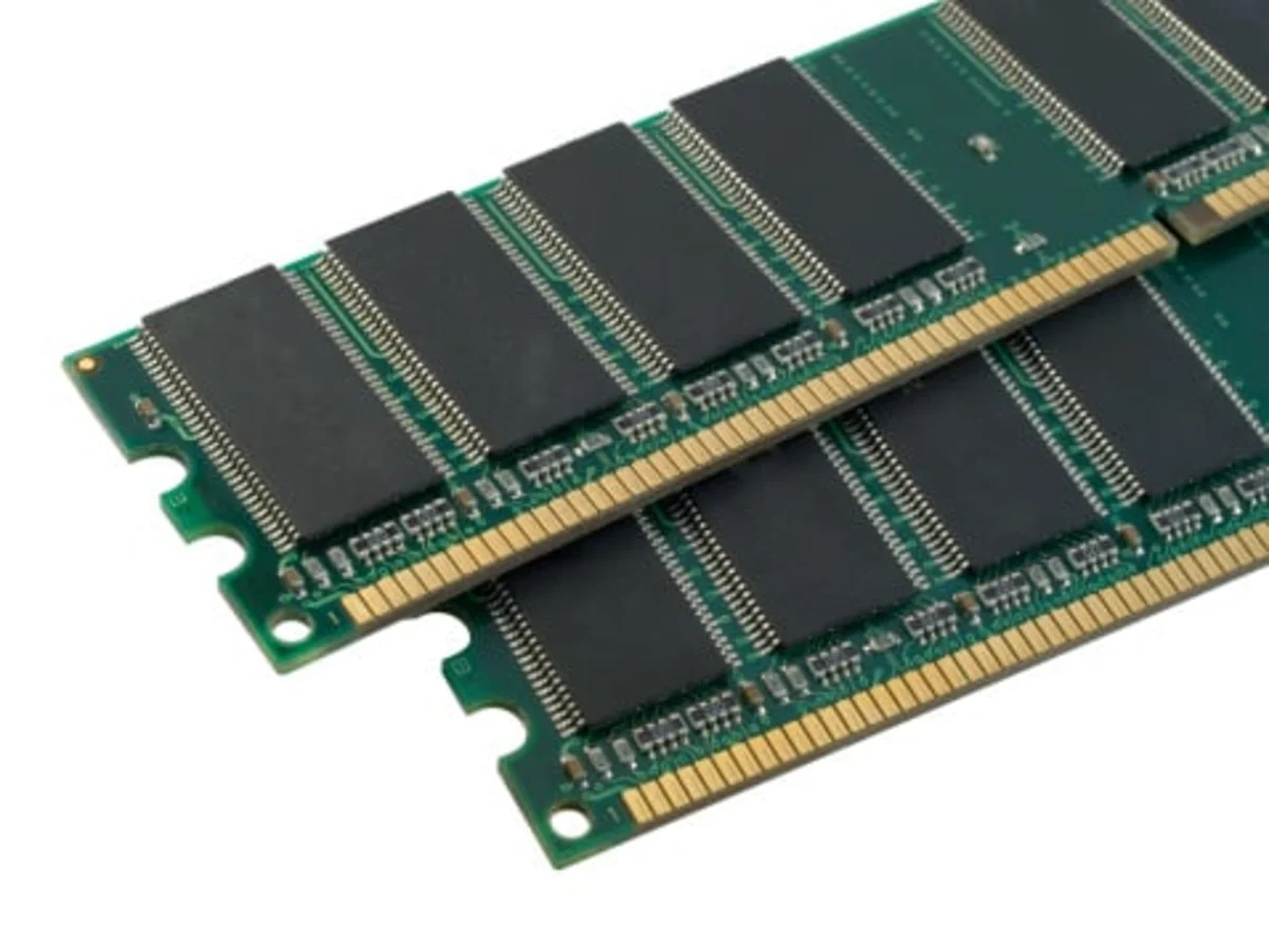 SK Hynix and Micron Sink 6%, SanDisk Drops 9% as Korea Chip Selloff Hits U.S. Memory Stocks