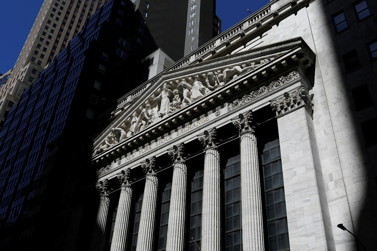 Stock market today: S&P 500, Nasdaq futures slide as chip sell-off deepens
