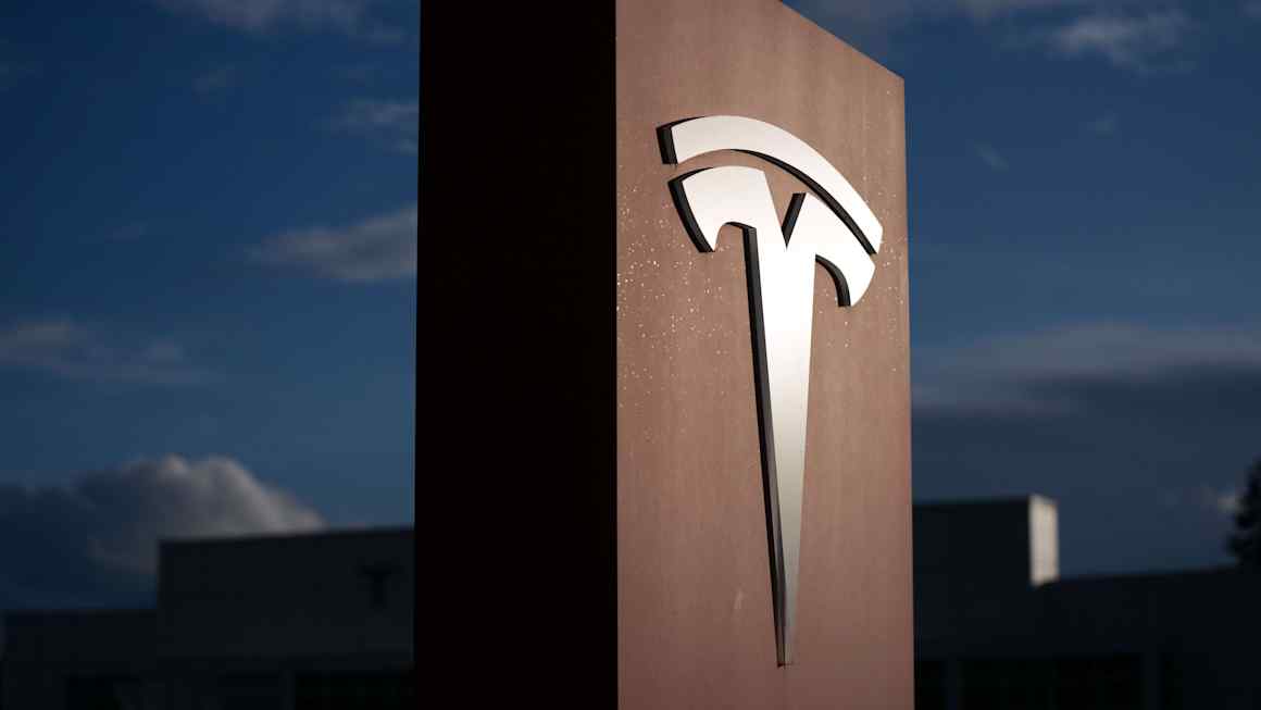 Tesla profits plunge as discounts on EV models weigh on results