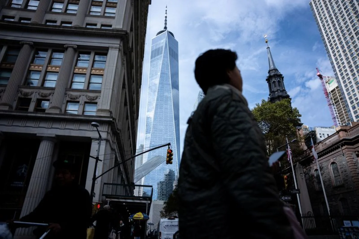 U.S. bank regulators warn firms on lending to undocumented workers
