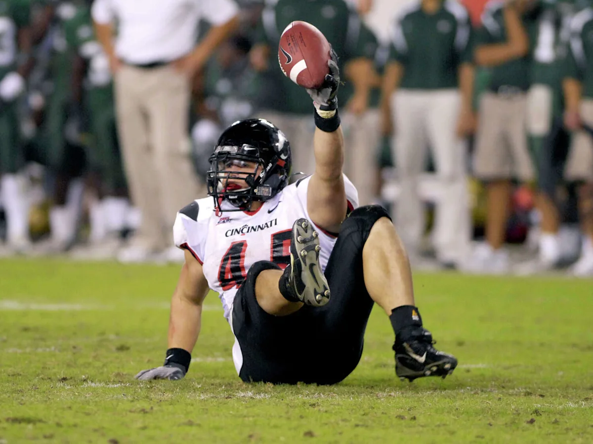 Ryan Manalac was an 'underdog overachiever' as a player. Now he's leading the UConn defense