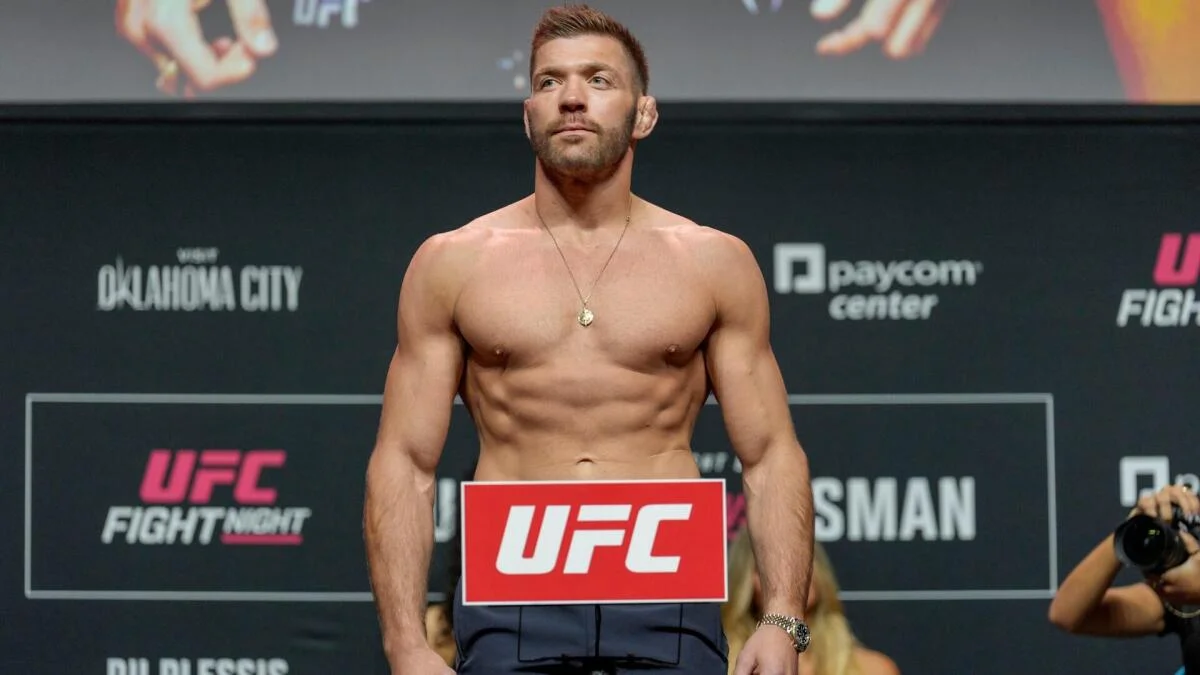 UFC Fight Night odds, lines, predictions, time: Dricus du Plessis vs. Kamaru Usman picks by elite MMA expert