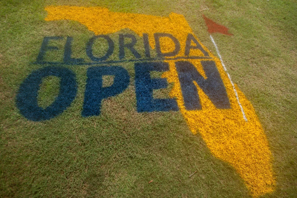 University of West Florida freshman Ethan Weinberg shares Florida Open lead