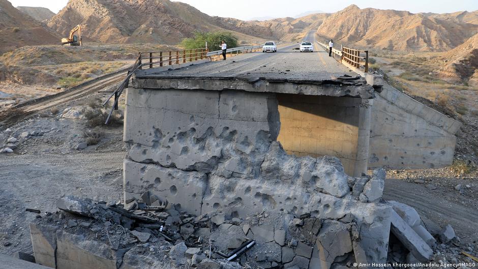 US strikes on southern Iran infrastructure widen war