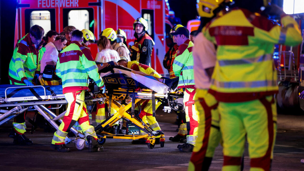 Van rams Berlin Pride crowd, killing one and injuring 15