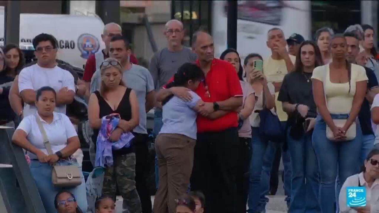 Venezuela honors thousands of victims one month since earthquakes