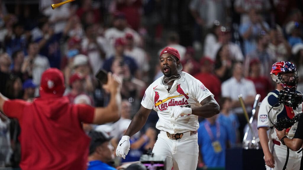 Walker walks it off: Cards slugger wins HR Derby