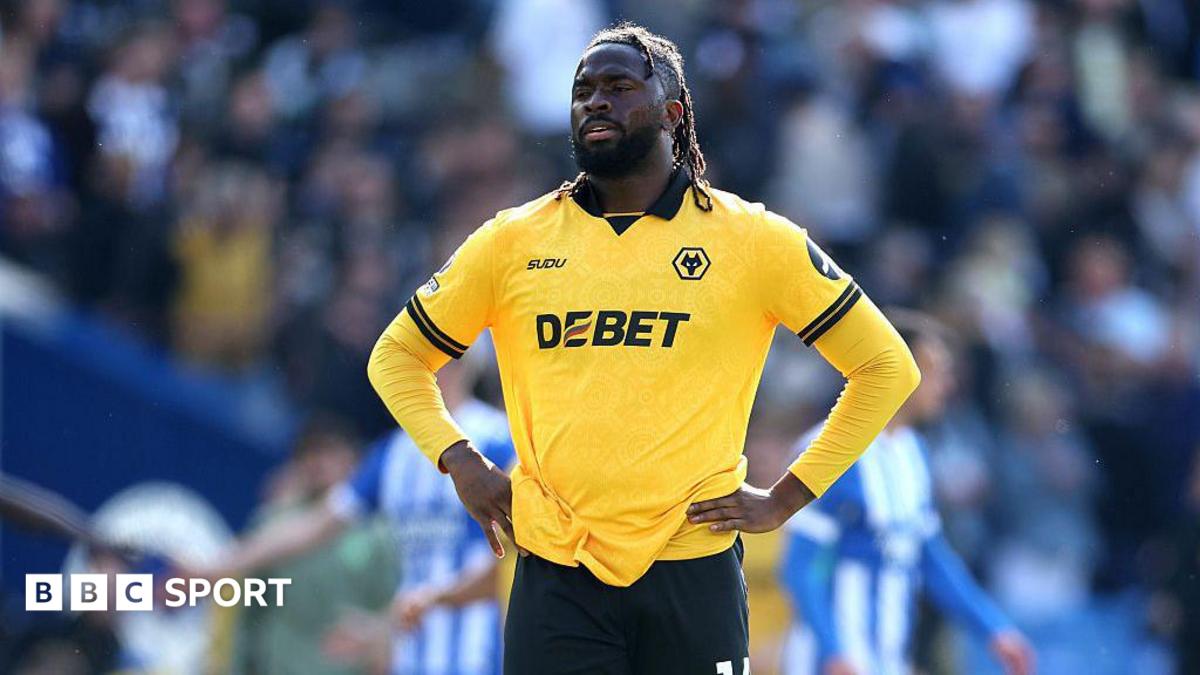 Wolves training cancelled after Arokodare refuses to leave pitch