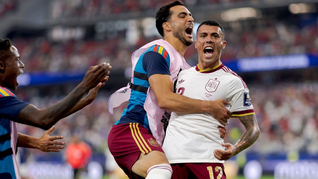 World Cup favorites France unravel as Spain book s...