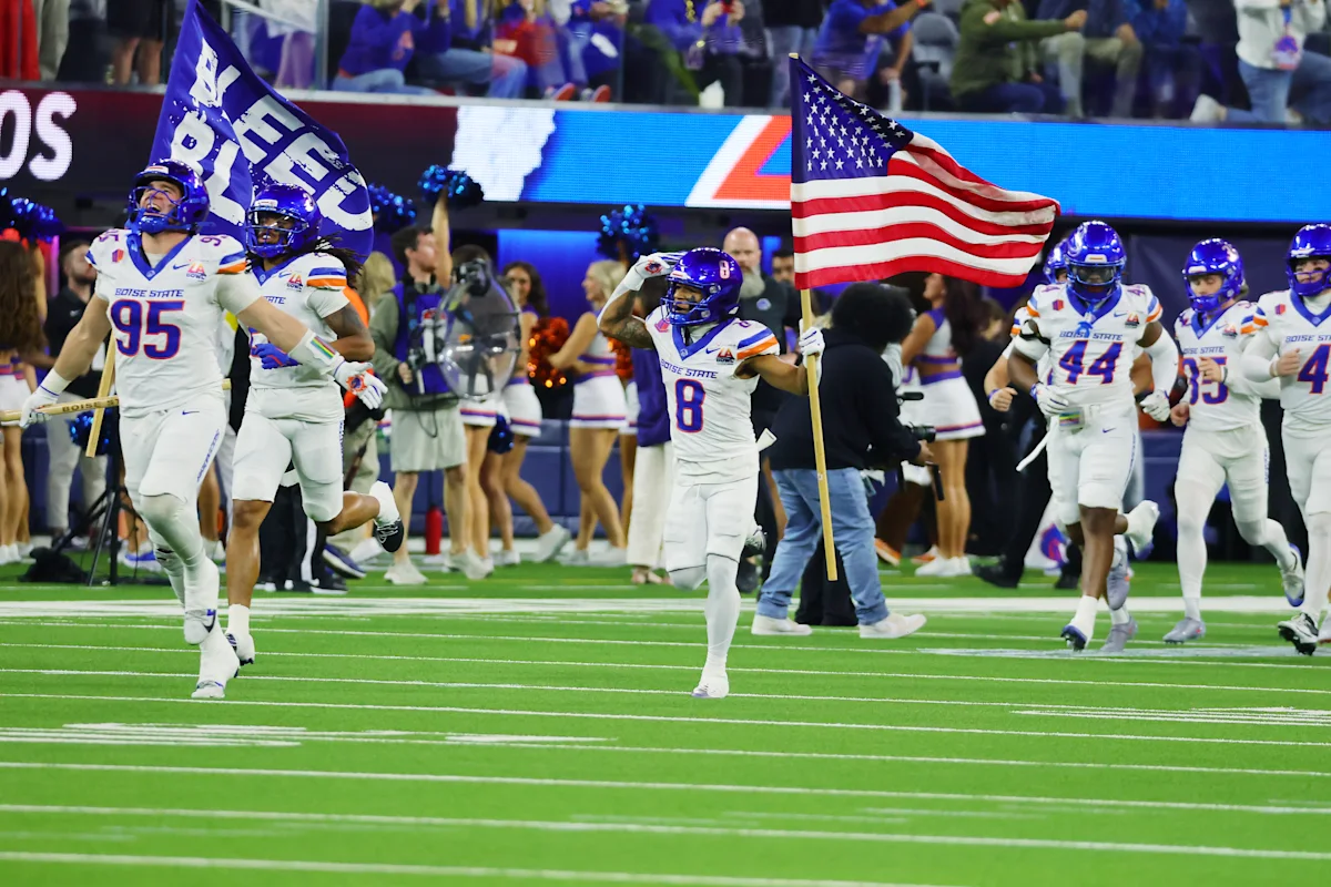 2026 Group of Five betting preview, odds: Favorite over/unders, predictions for every team