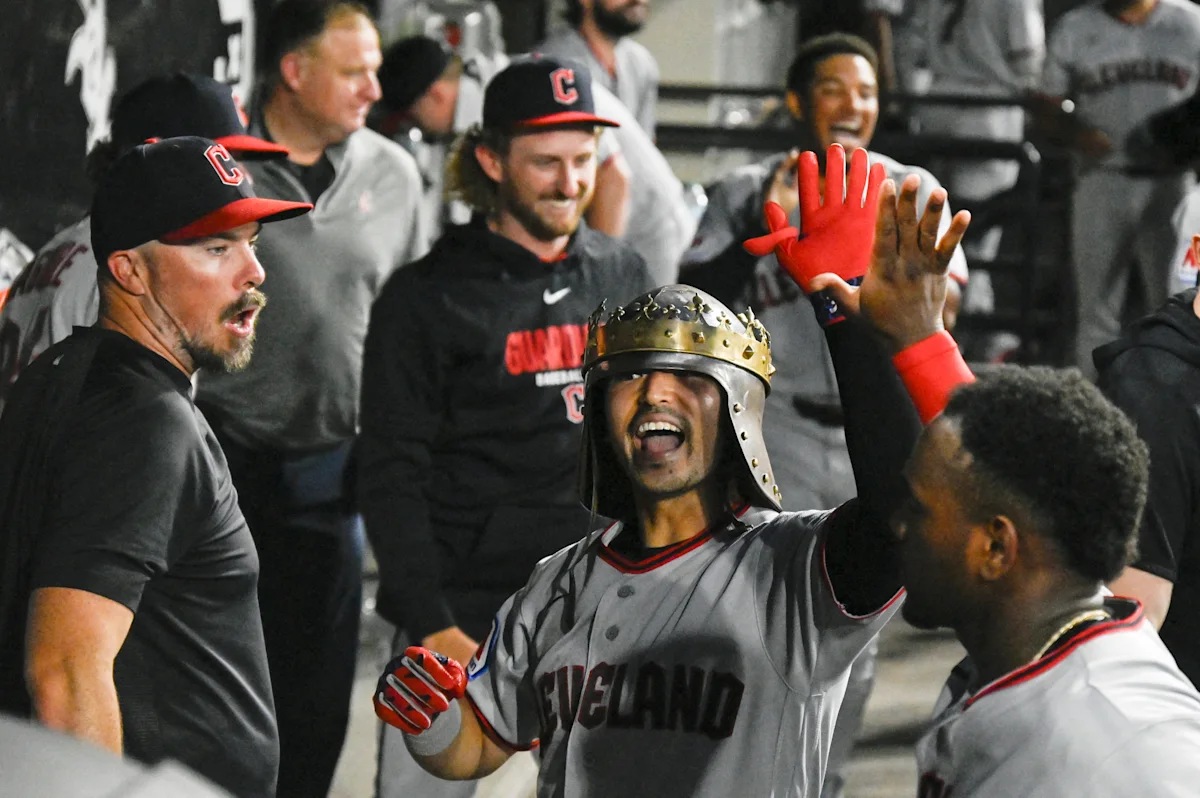 'Not a power hitter,' White Sox announcer says before Steven Kwan homer in Guardians win