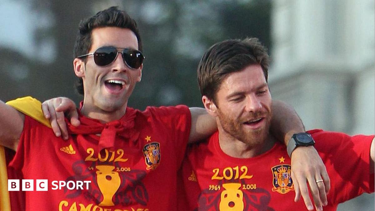 Alonso 'always thinking' but Arbeloa becoming boss 'a surprise' - Benitez