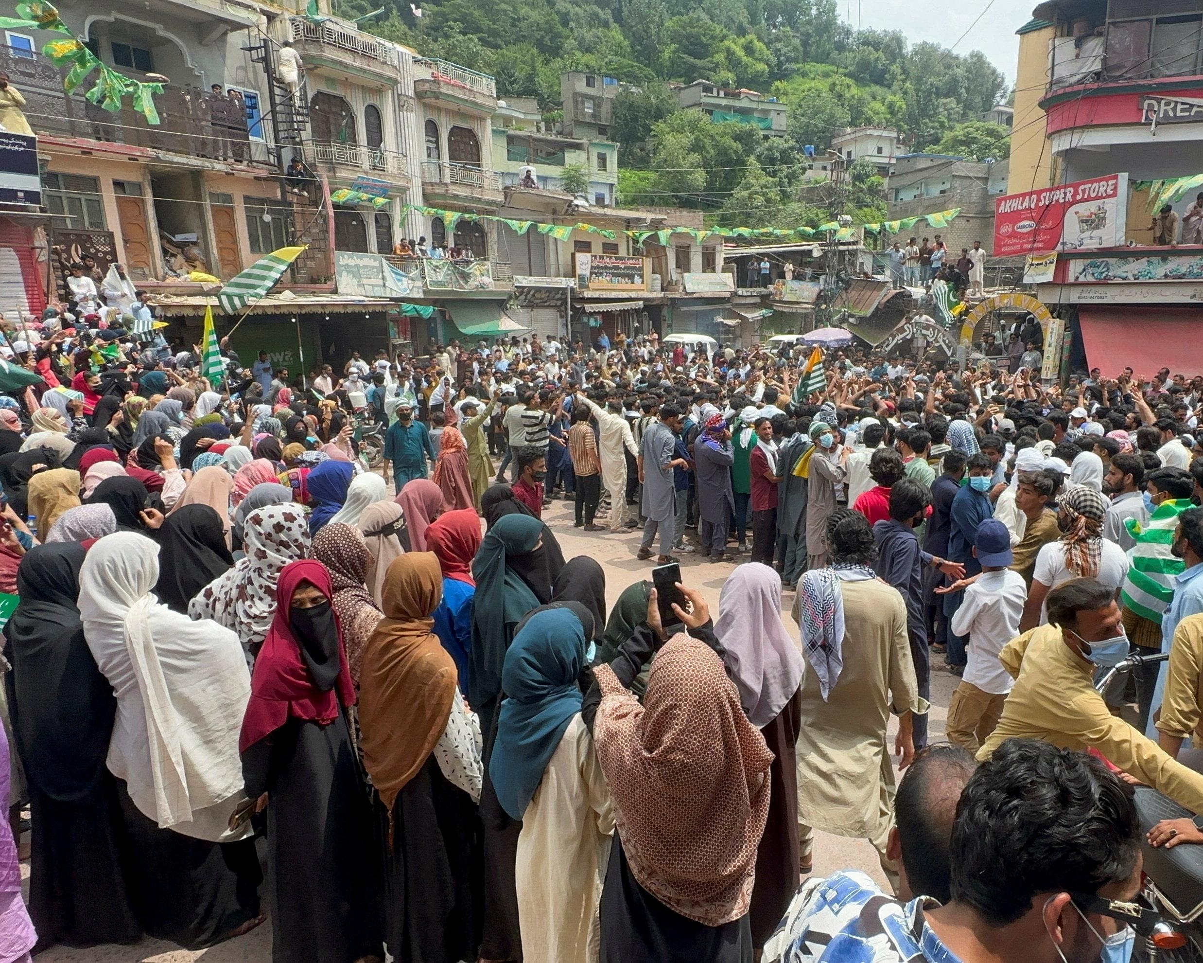 British national shot dead in Kashmir by Pakistani security forces