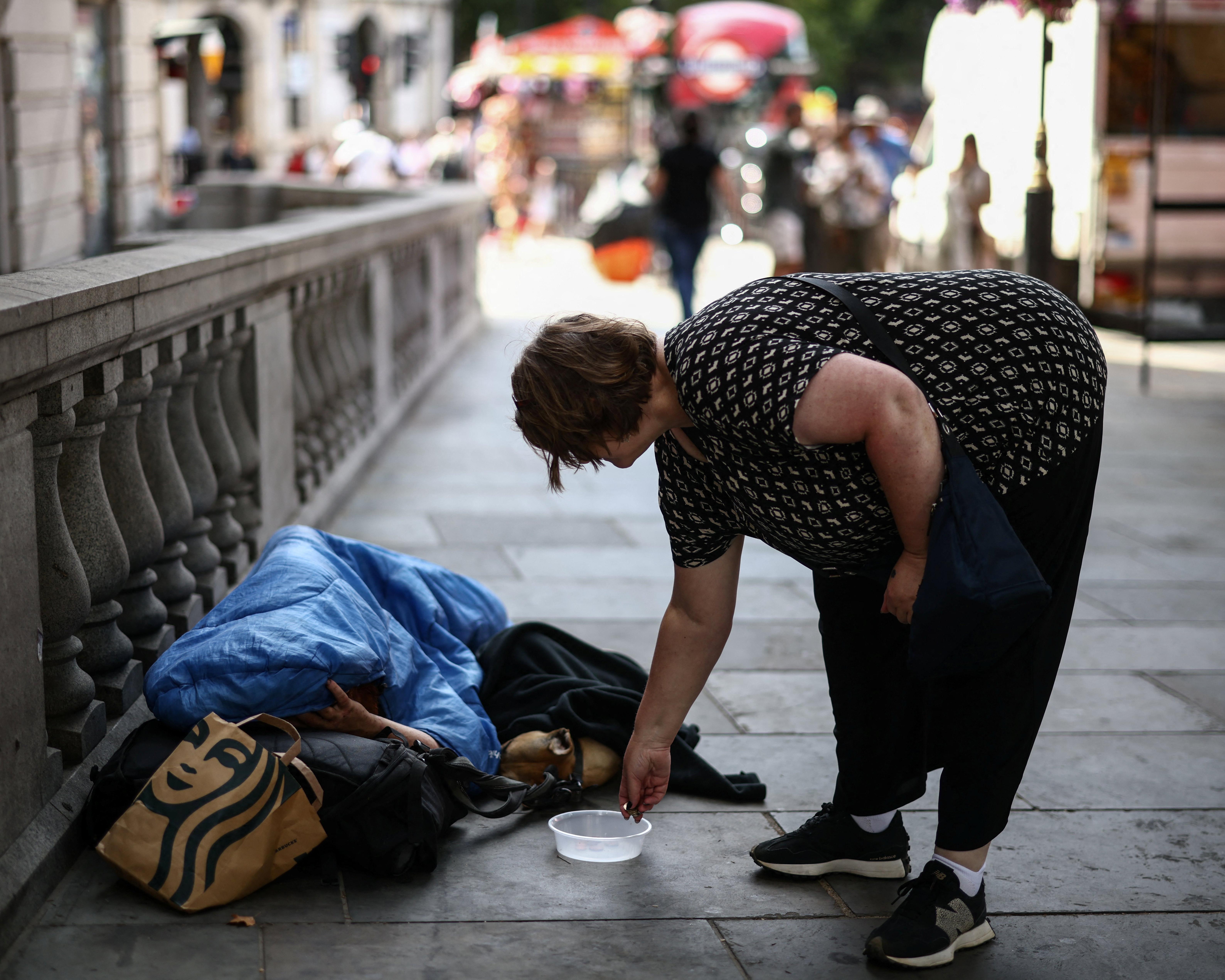Burnham launches ‘national drive’ to get rough sleepers off streets by Christmas