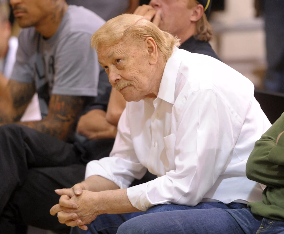 Byron Scott: Dr. Jerry Buss would be unhappy with Lakers' current saga