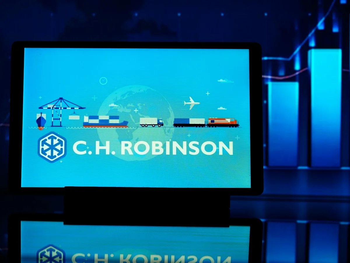 C.H. Robinson Stock: Is Wall Street Bullish or Bearish?