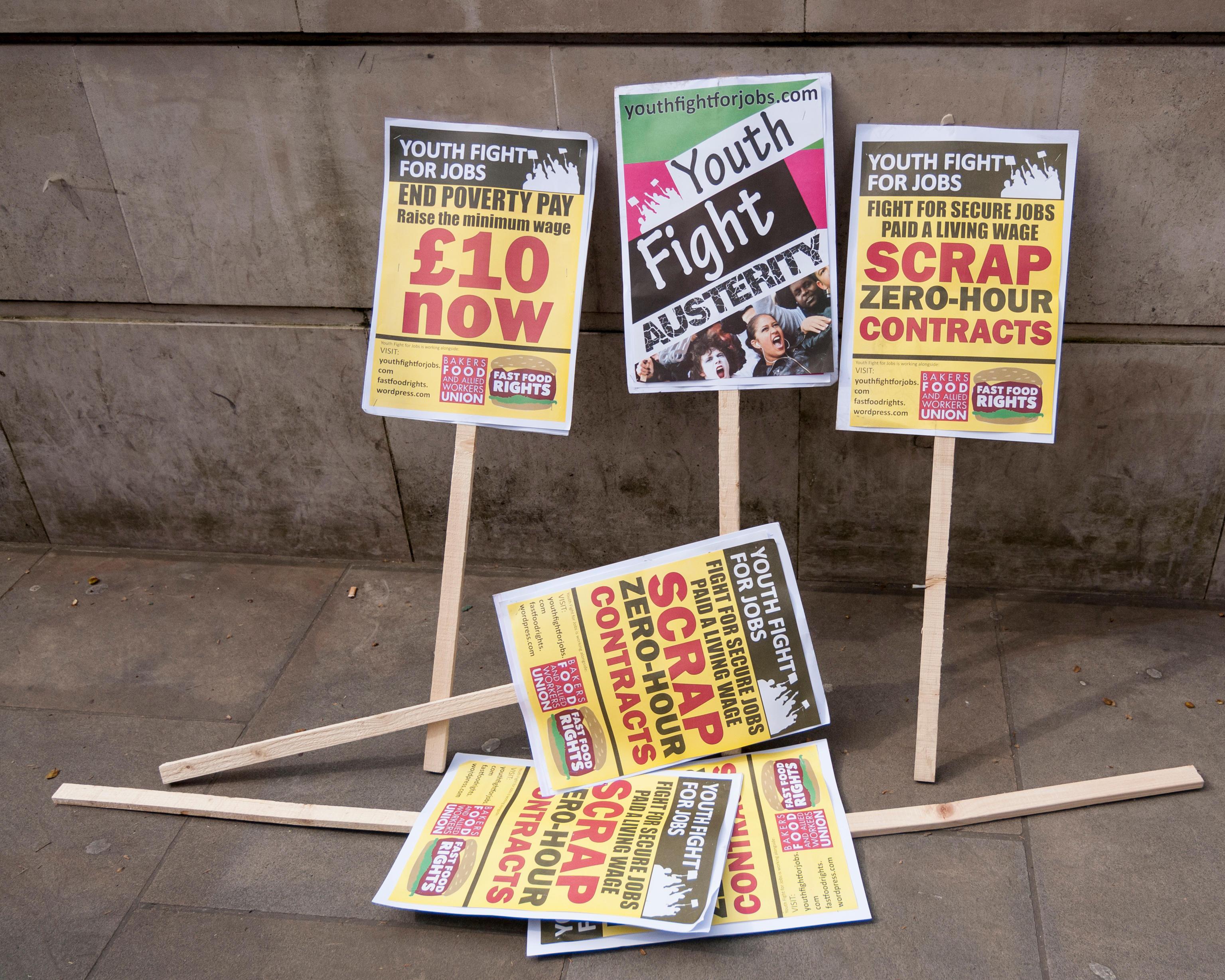 Ministers urged to press ahead with UK ban on zero-hours contracts