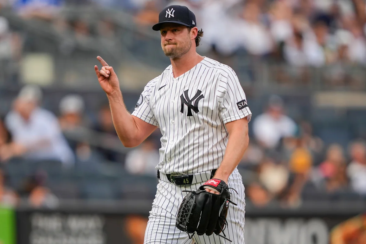 Cole outduels Sale in matchup of Cy Young winners as Yankees beat Braves 5-4