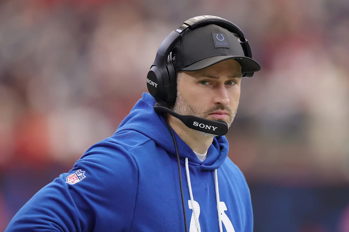 Colts special teams coach Brian Mason appeared to suffer injury vs Patriots, what we know