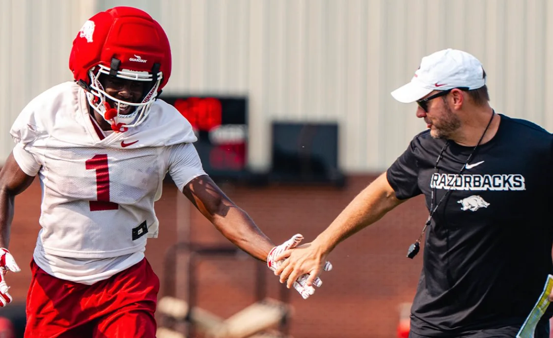 Courtney Crutchfield shines with long TD at Arkansas football's 7th practice
