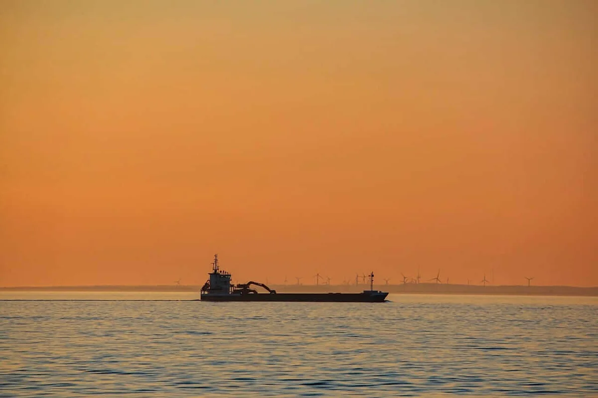 Crude Prices Supported as Strait of Hormuz Remains Closed
