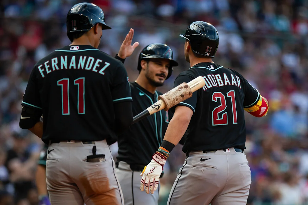 D-Backs Avoid Sweep, Outlasting Red Sox 7-6