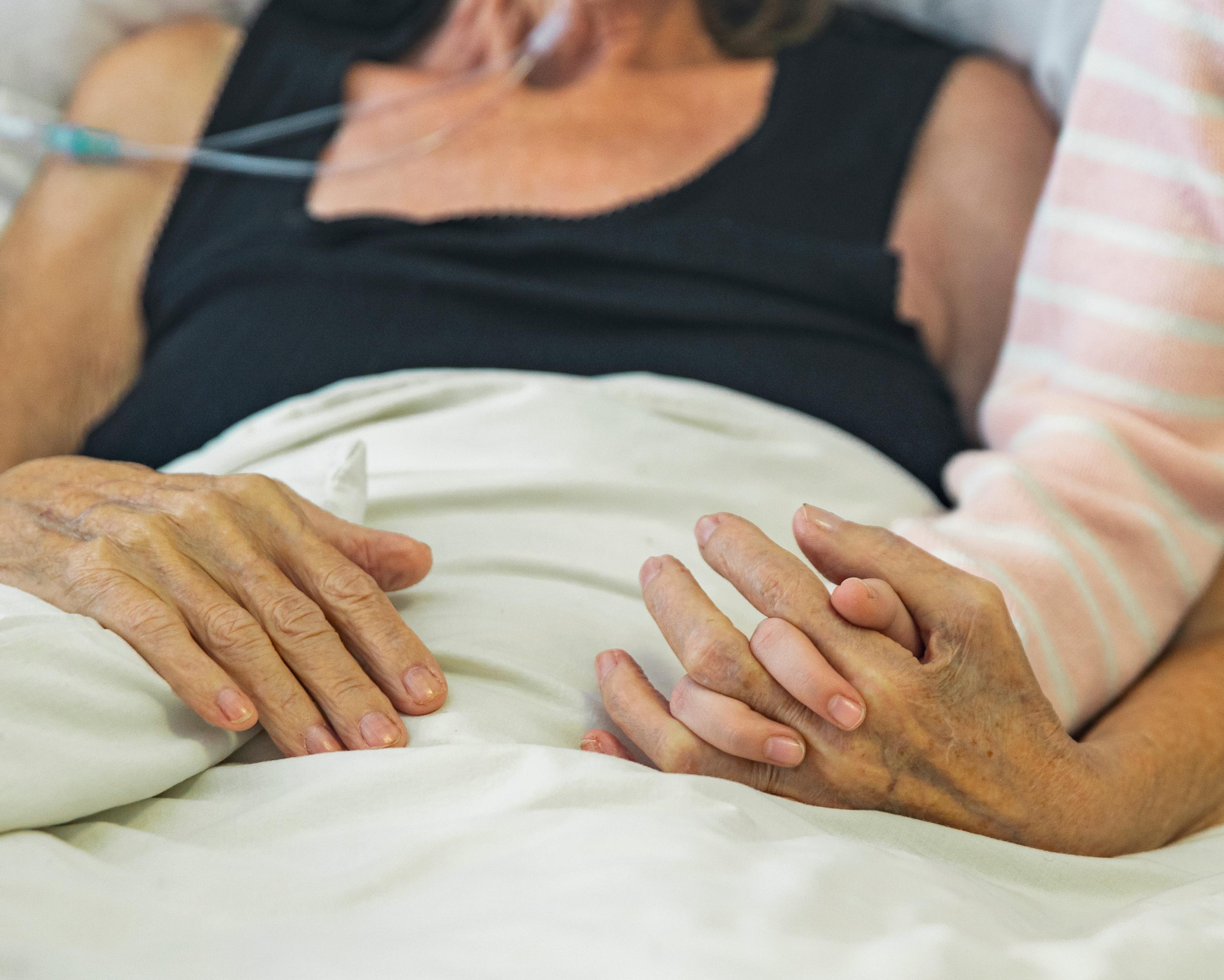 Australians in end-of-life agony can’t always see a doctor. Telehealth can help them die with dignity | Andrew Denton