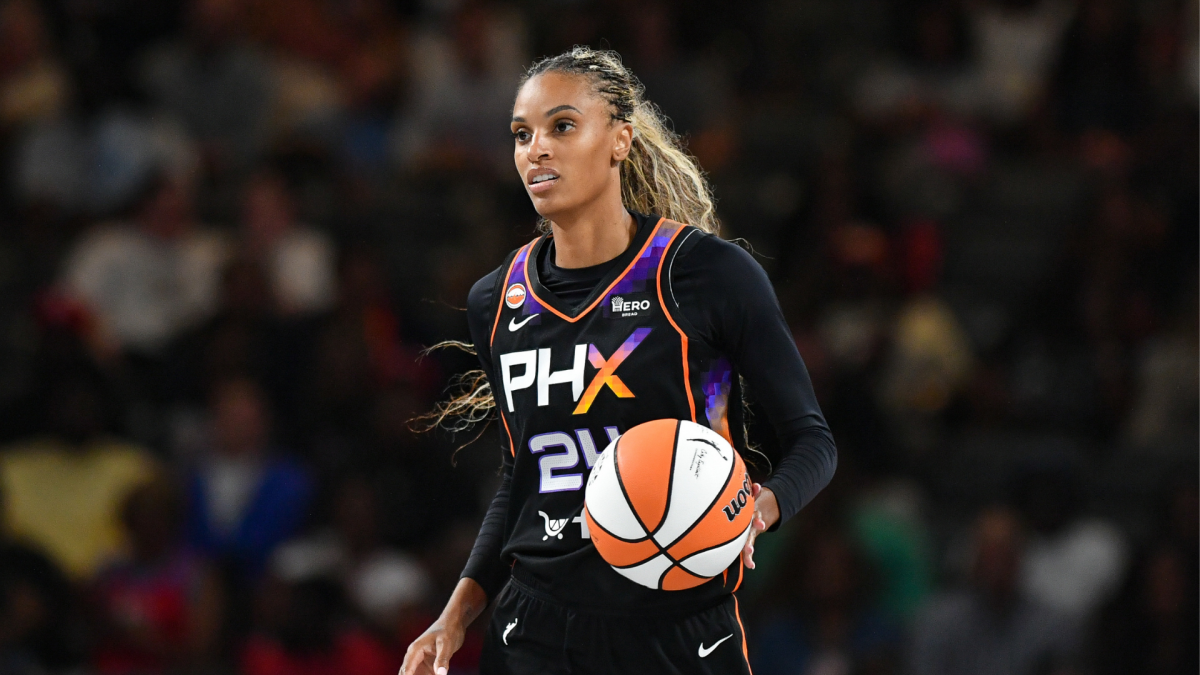 
                        DeWanna Bonner to reportedly sign with Dream after Mercury buyout, teaming up with Angel Reese for playoff run
                    