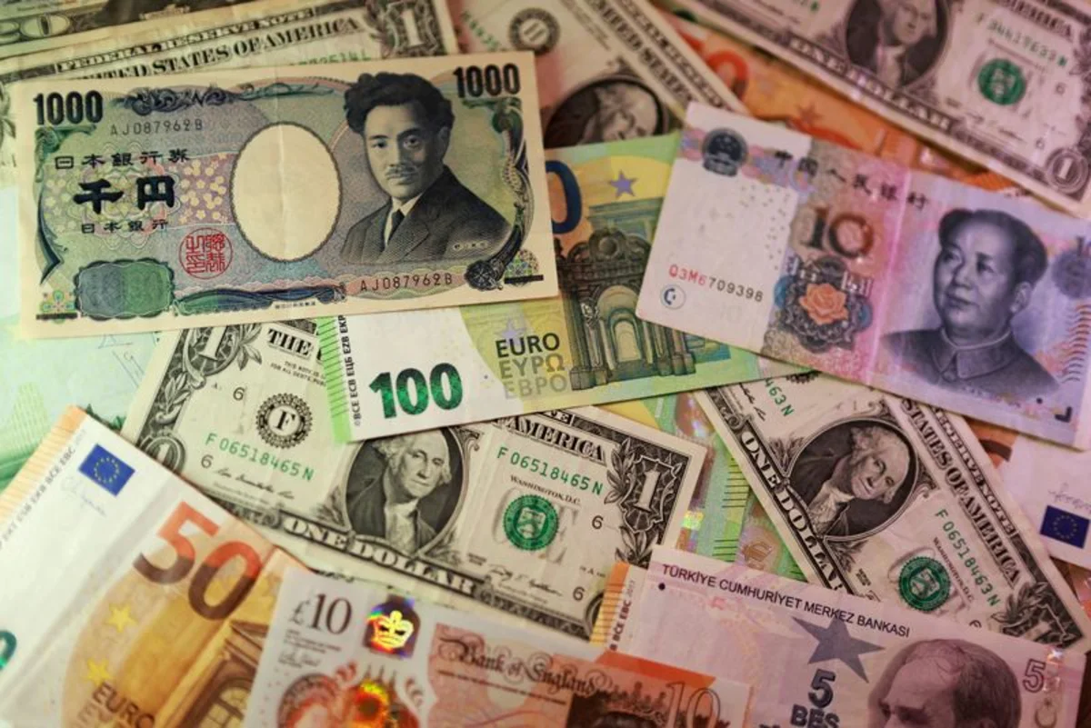 Dollar gains, yen weakens as markets eye US CPI