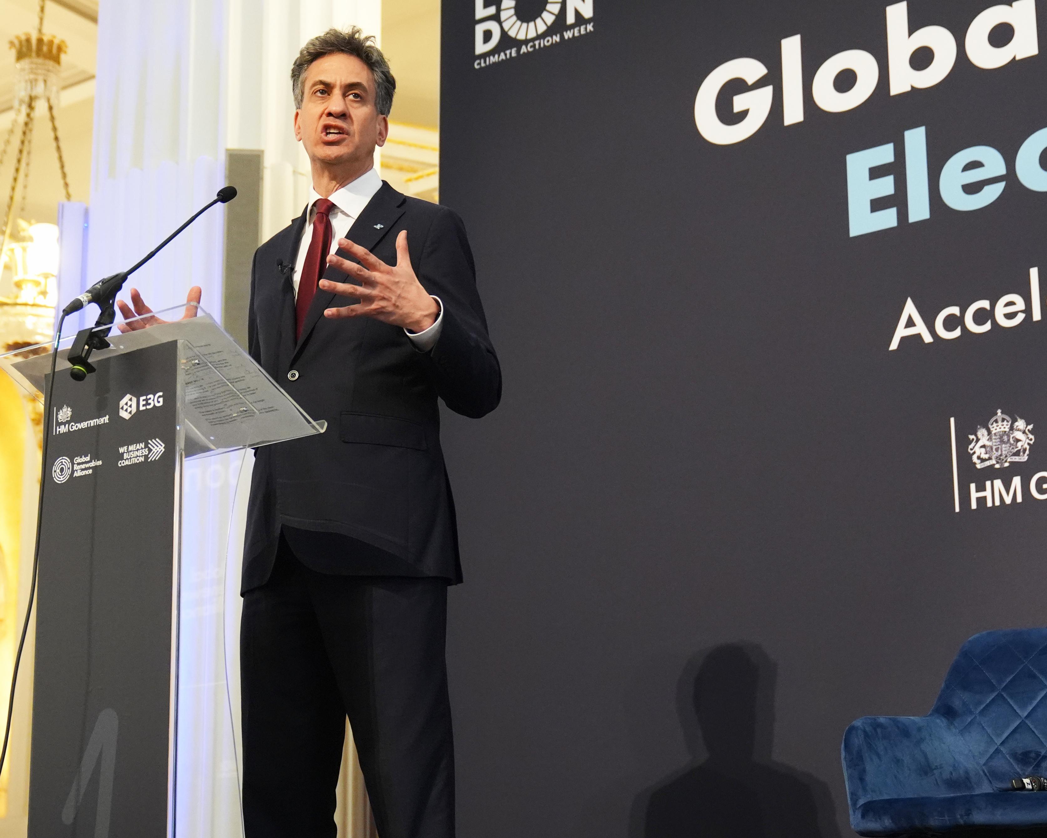 Progressive economists reject Unite leader’s criticism of Ed Miliband